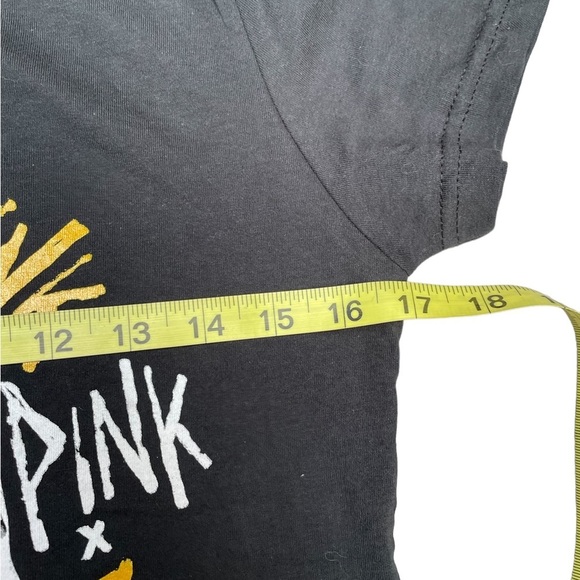Pink Beautiful Trauma World Tour black shirt sleeve fitted graphic tee CL or Asm - Picture 4 of 8